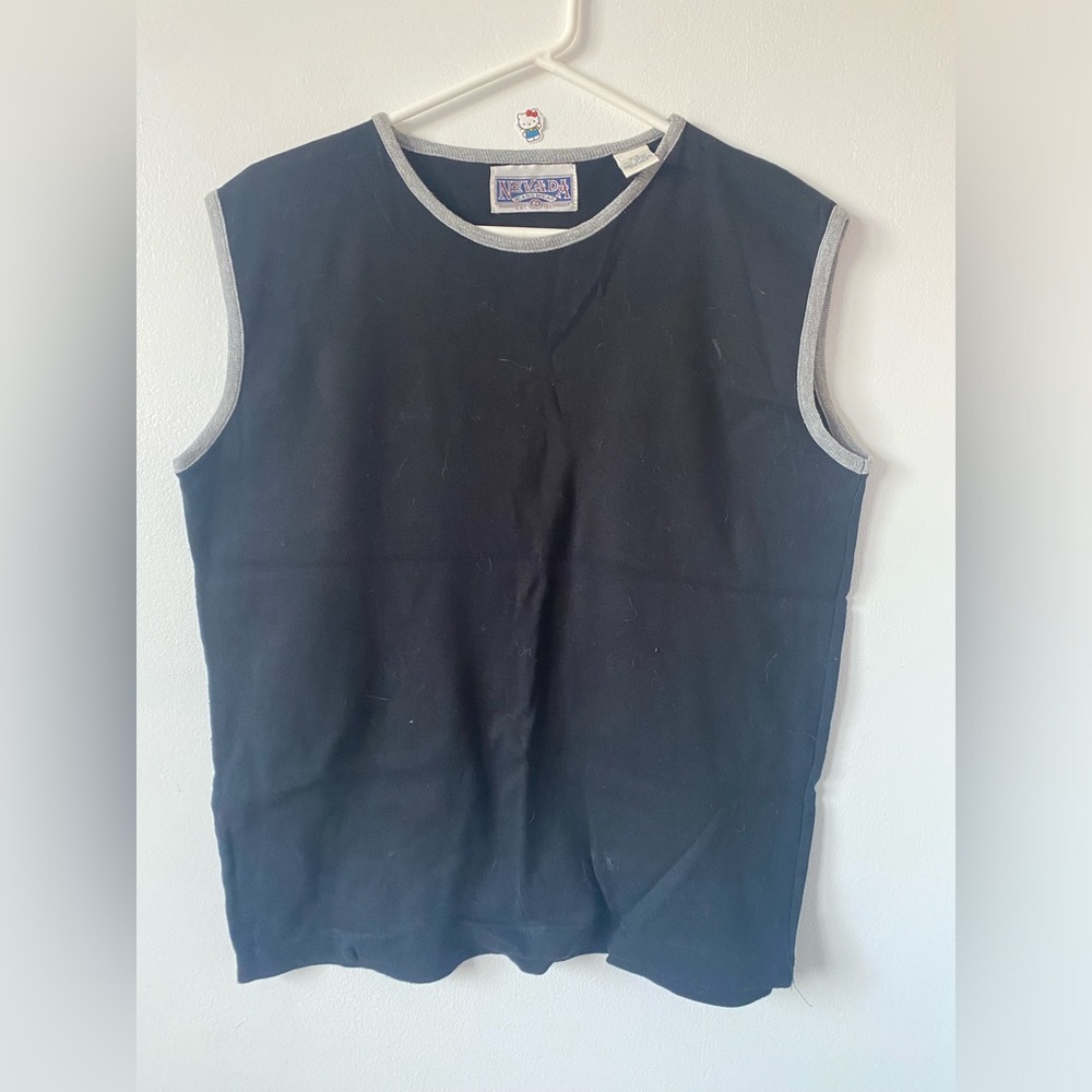 Nevada Vintage Black Sleeveless Top with Gray Trim